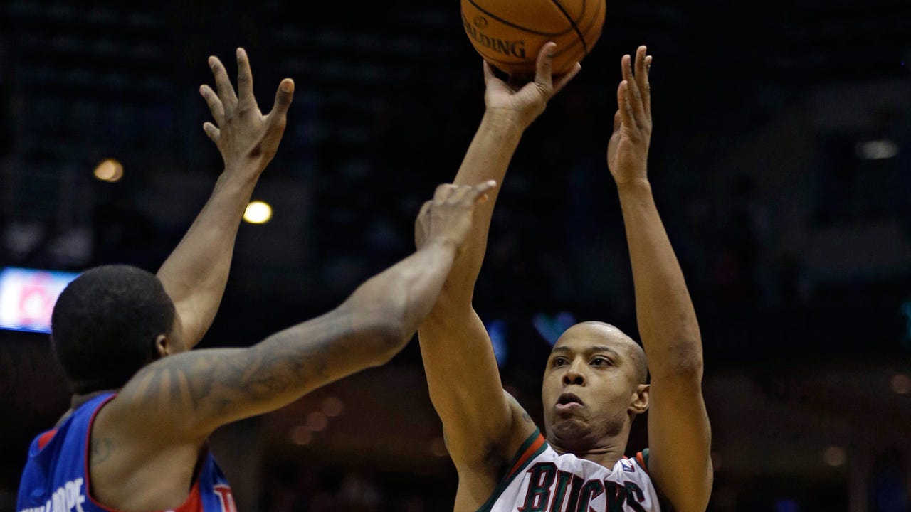 Big scoring night especially sweet for Bucks' Butler
